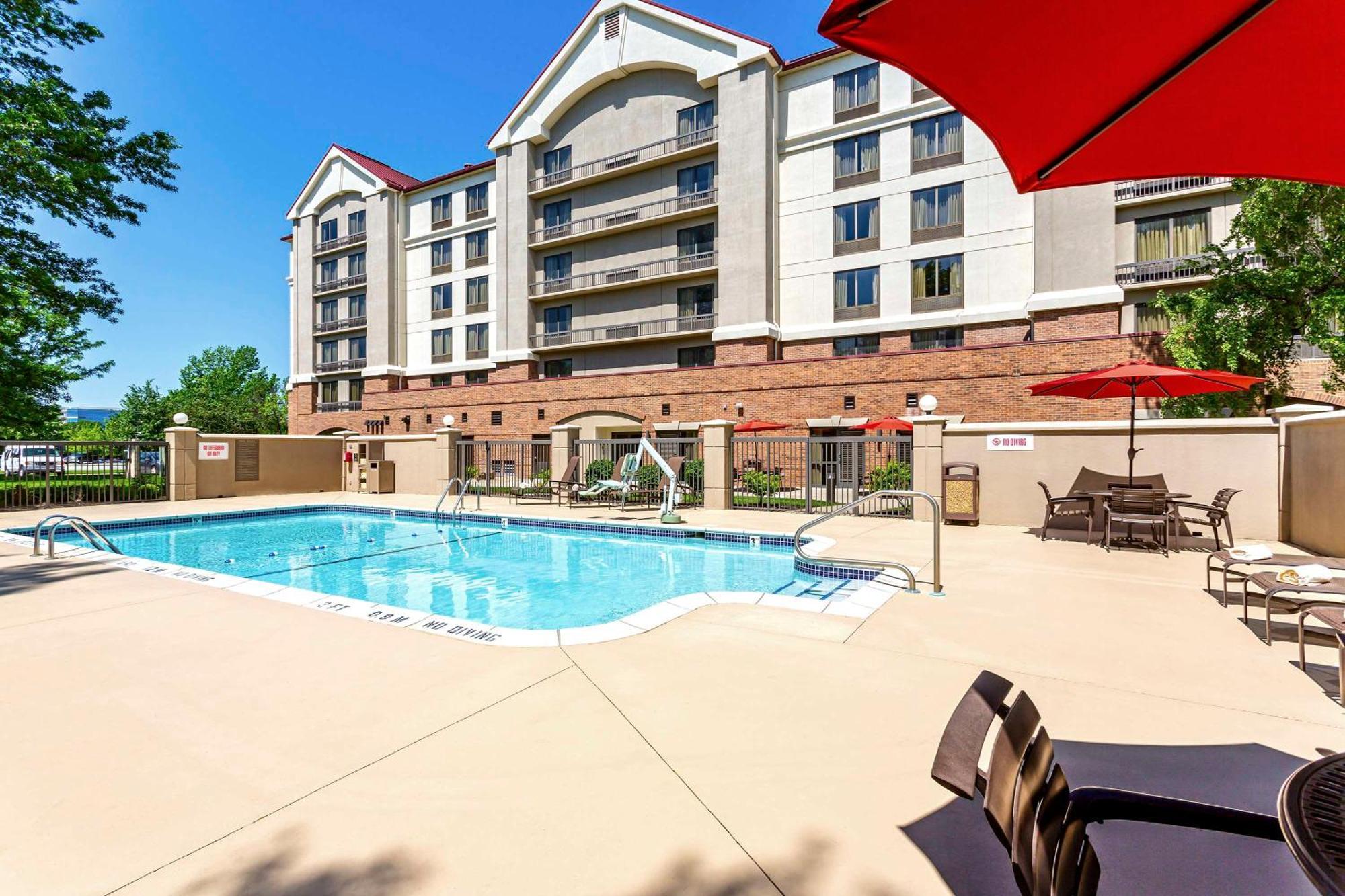 Hyatt Place Kansas City/Overland Park/Convention Center Dış mekan fotoğraf